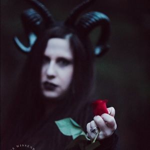 Meet your Posher, Jenn